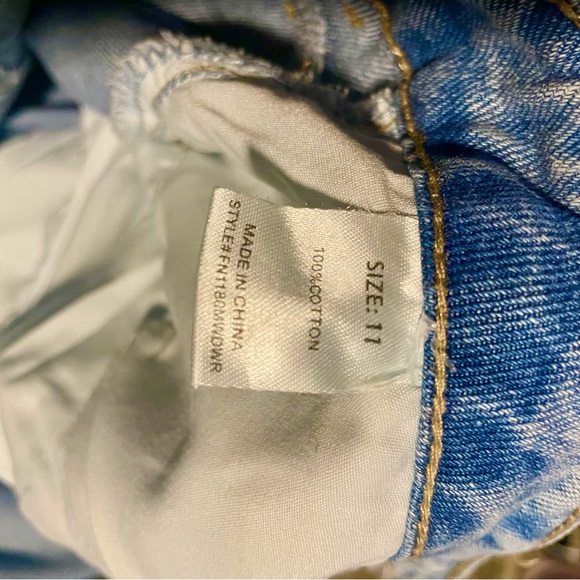 🎀Fashion Nova Bow Jeans 💕 - Picture 6 of 10